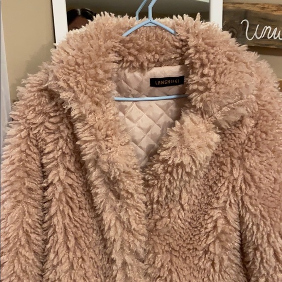 Soft and fluffy Sherpa style coat - Picture 3 of 3